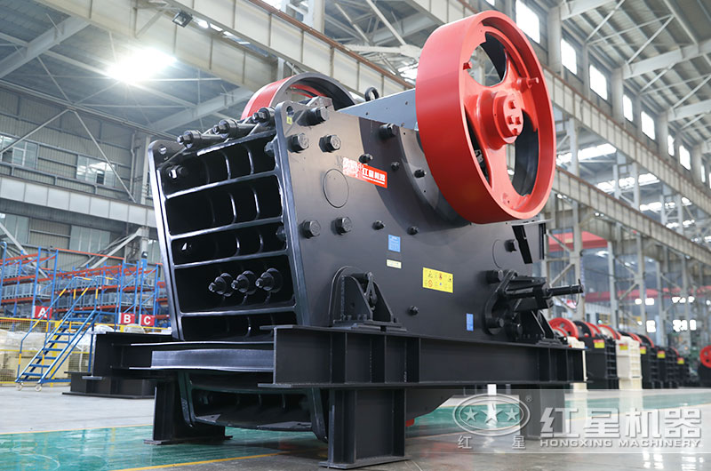 大型破碎石頭的機器叫什么？有哪些？附圖片
