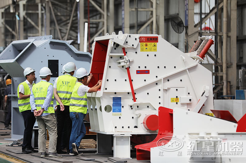 客戶到車間考察設(shè)備 客戶到車間考察設(shè)備