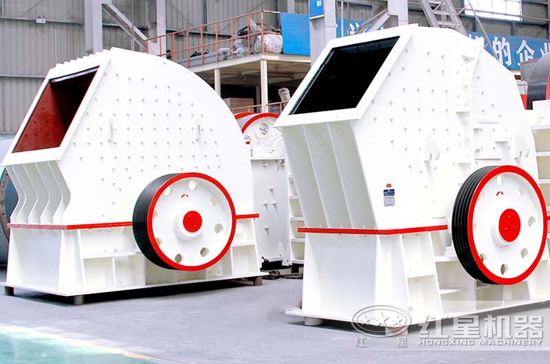 對比傳統(tǒng)錘破，一次成型單段錘破碎石強(qiáng)、出料更好