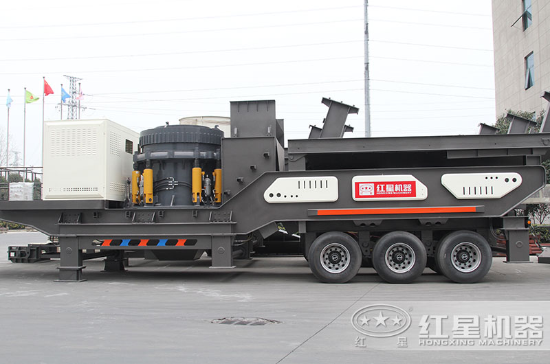移動(dòng)式圓錐破碎機(jī)圖片