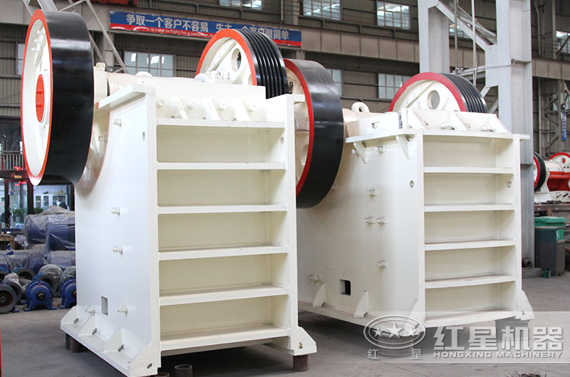 毛石顎式破碎機圖片 毛石顎式破碎機圖片