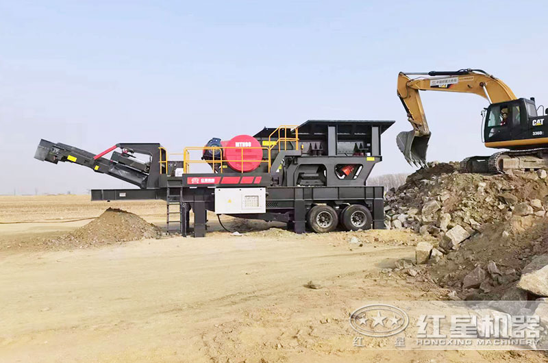 河北客戶移動(dòng)破碎機(jī)工作現(xiàn)場(chǎng) 河北客戶移動(dòng)破碎機(jī)工作現(xiàn)場(chǎng)