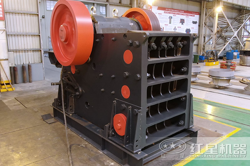 PE鄂式破碎機(jī)圖片 PE鄂式破碎機(jī)圖片