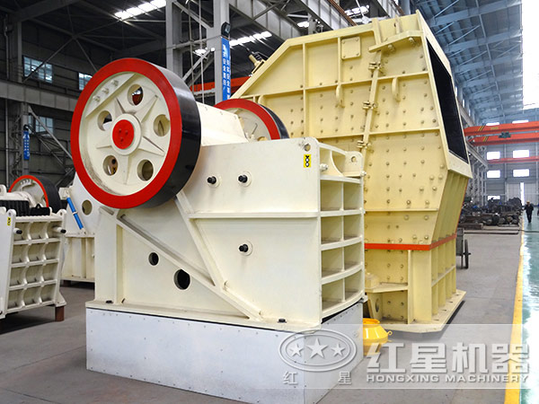 鄂式破碎機設(shè)備