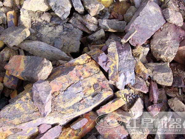 鐵礦石顎式破碎機(jī)哪家好，大概價(jià)格多少