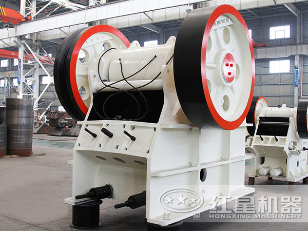 用于石灰石粗碎的這款46鄂破設(shè)備多少錢(qián)一臺(tái)