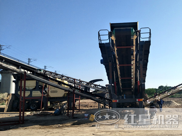 時產(chǎn)450噸石料移動磕石機多少錢？求品牌介紹