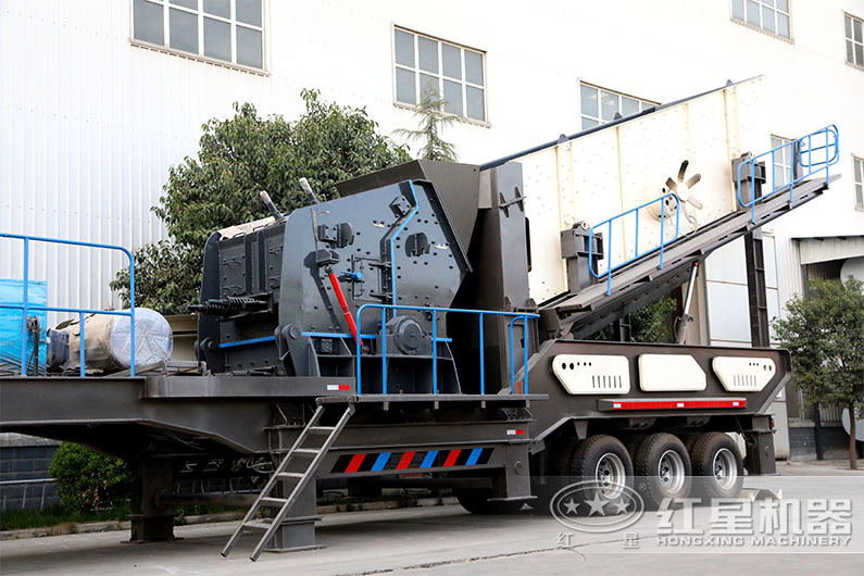 流動(dòng)破石子機(jī)多少錢？生產(chǎn)環(huán)保嗎？（視頻現(xiàn)場直擊）