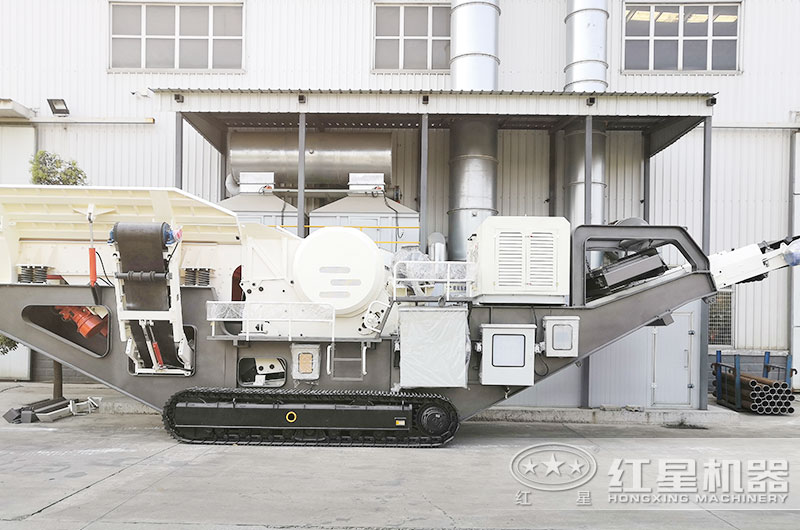 石子生產(chǎn)現(xiàn)場告訴您，履帶移動三機破碎效果是多么好