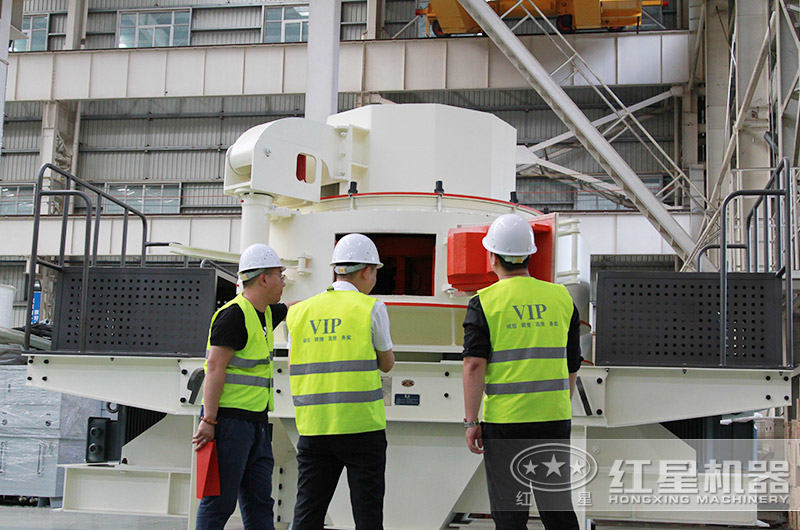 每小時(shí)出砂100噸的制砂機(jī)多少錢？哪個(gè)廠家質(zhì)量好？