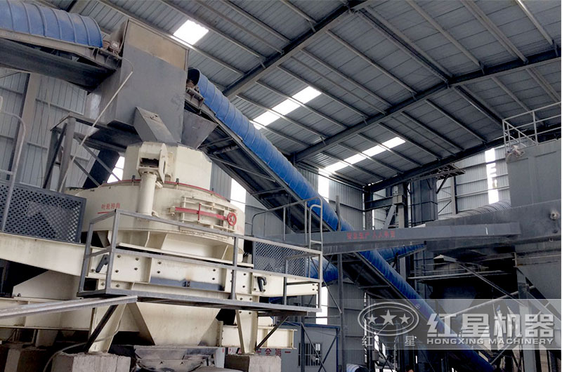 客戶河卵石制砂機(jī)工作現(xiàn)場(chǎng)