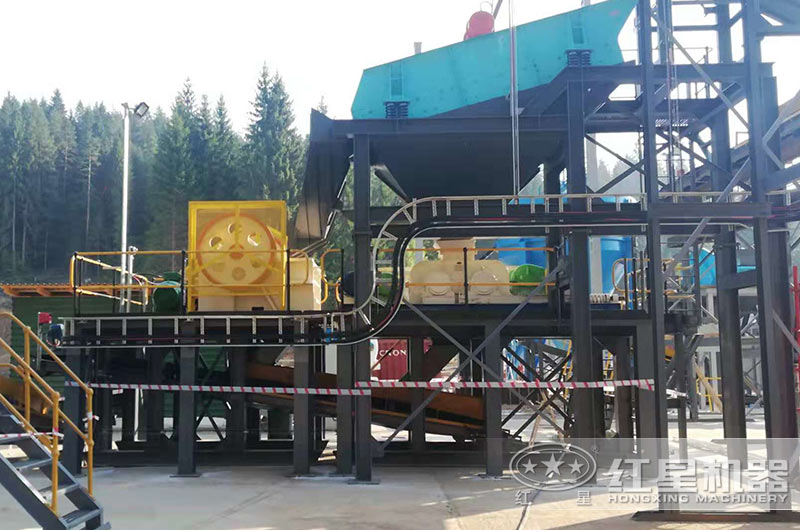 河卵石能用對(duì)輥制砂機(jī)嗎？成品是多少目？選購(gòu)及應(yīng)用要注意哪些？