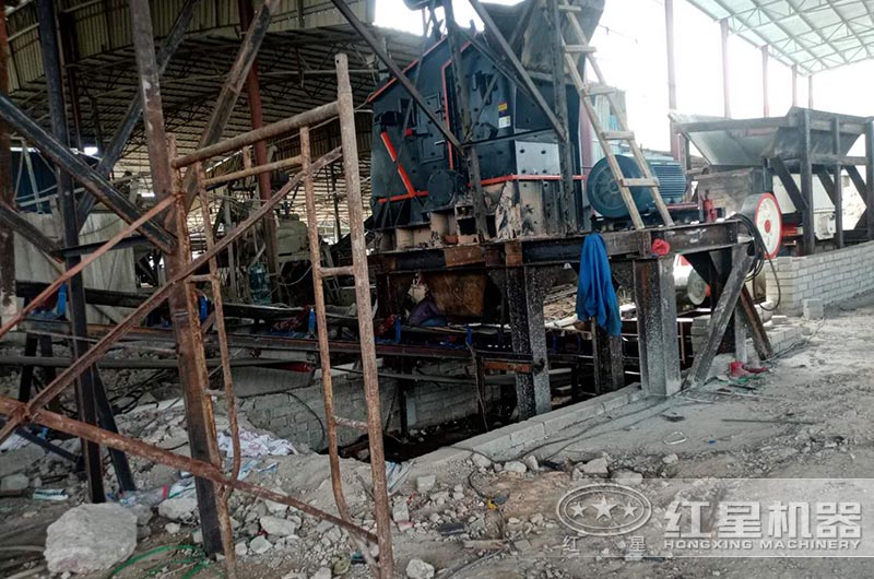 1315反擊破制砂機沒有篩底能不能出砂？板錘多久換一次？怎么安裝？