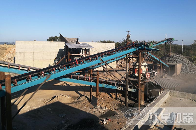 1立方玄武巖出多少?lài)嵥槭?？哪種玄武巖碎石機(jī)粒型好產(chǎn)量高？