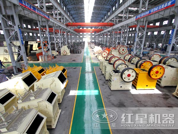 哪款破碎機更適合石料破碎生產(chǎn)線的細碎加工？